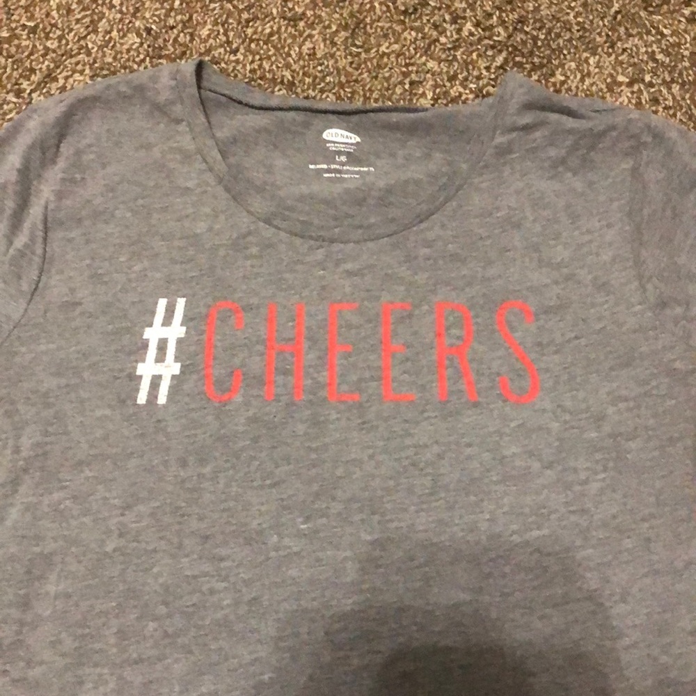❤️Old Navy #Cheers tee size L *please bundle*